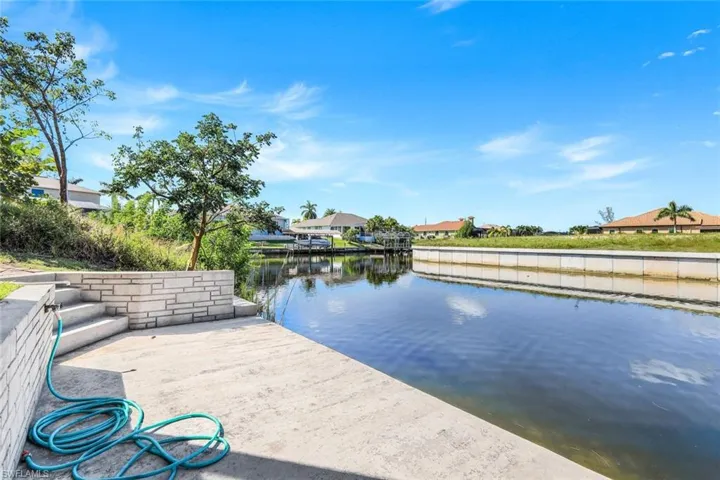 2832 Sw 17th Ave, Cape Coral, Florida 33914