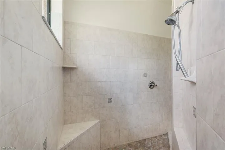 2832 Sw 17th Ave, Cape Coral, Florida 33914