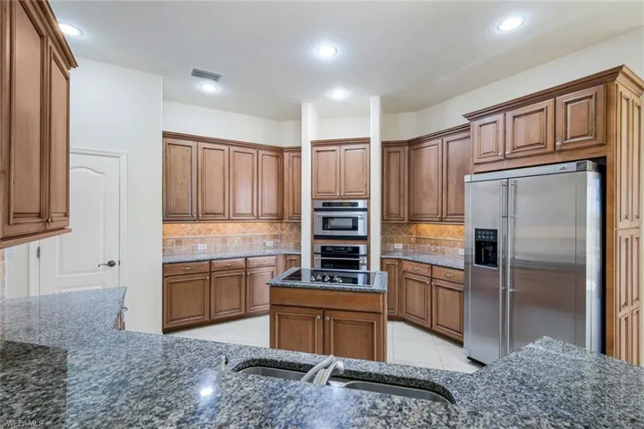 2832 SW 17th  AVE, Cape Coral, FL 33914