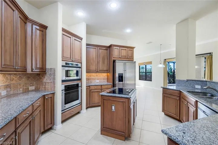 2832 SW 17th  AVE, Cape Coral, FL 33914