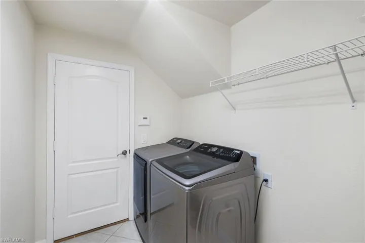 2832 Sw 17th Ave, Cape Coral, Florida 33914