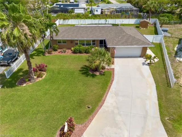 1685 N Hermitage Rd, Fort Myers, Florida 33919