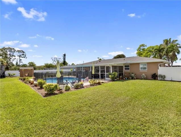 1685 N Hermitage Rd, Fort Myers, Florida 33919