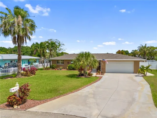 1685 N Hermitage Rd, Fort Myers, Florida 33919