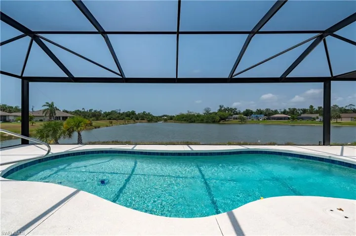 476  Sweetwater  DR, Rotonda West, FL 33947