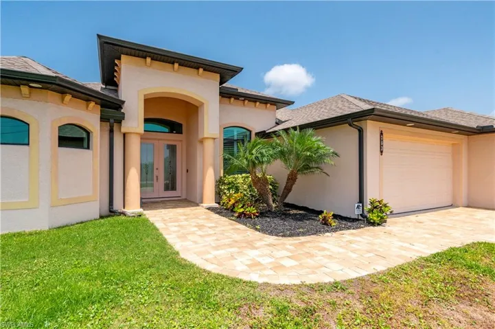 476  Sweetwater  DR, Rotonda West, FL 33947