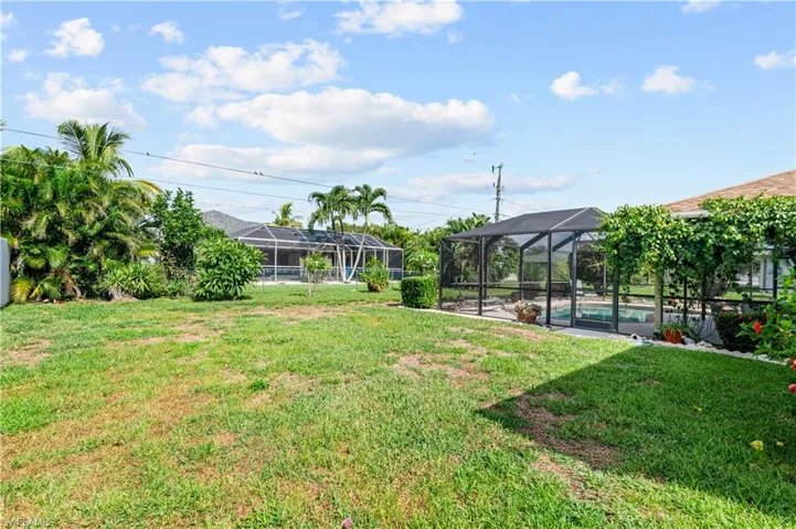 2110 Sw Santa Barbara Pl, Cape Coral, Florida 33991