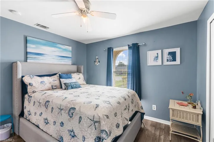 2110 Sw Santa Barbara Pl, Cape Coral, Florida 33991