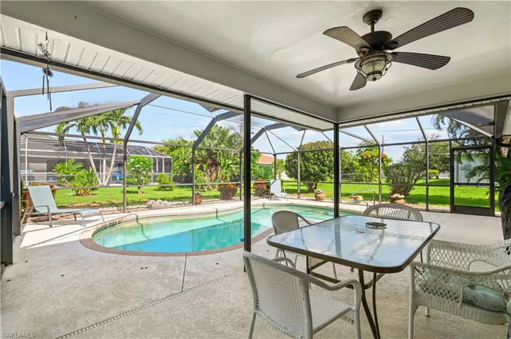 2110 Sw Santa Barbara Pl, Cape Coral, Florida 33991