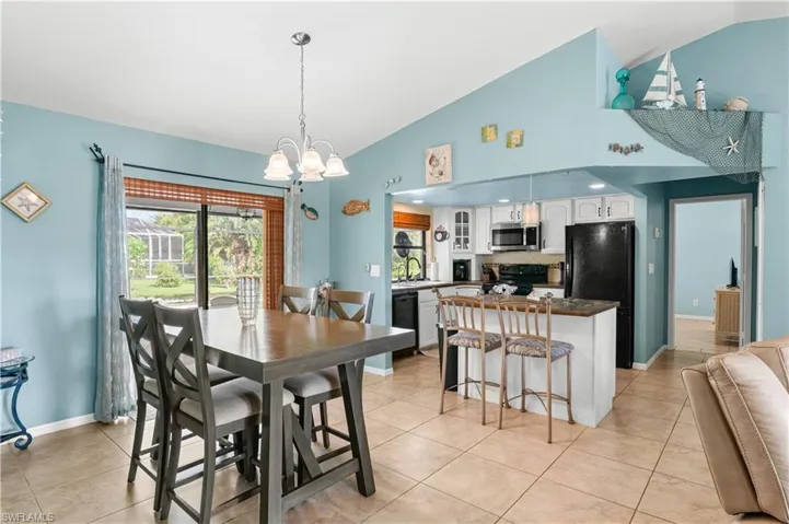 2110 Sw Santa Barbara Pl, Cape Coral, Florida 33991