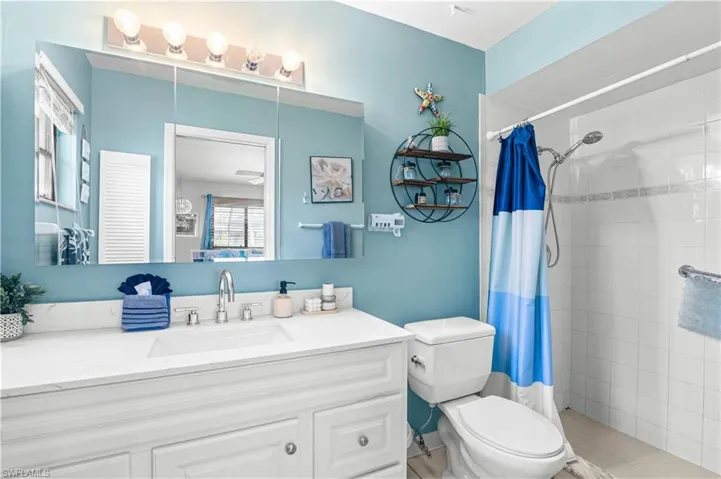 2110 Sw Santa Barbara Pl, Cape Coral, Florida 33991