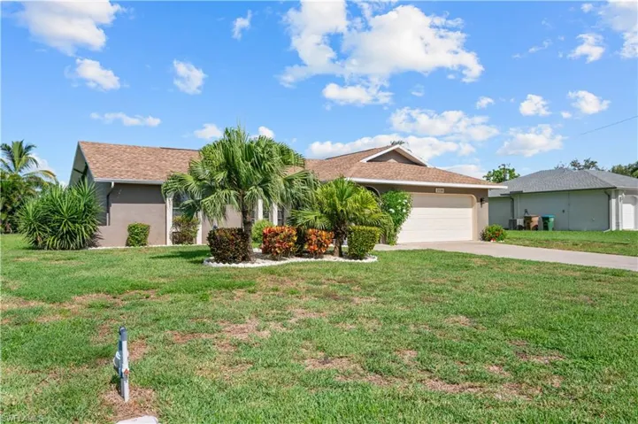 2110 Sw Santa Barbara Pl, Cape Coral, Florida 33991