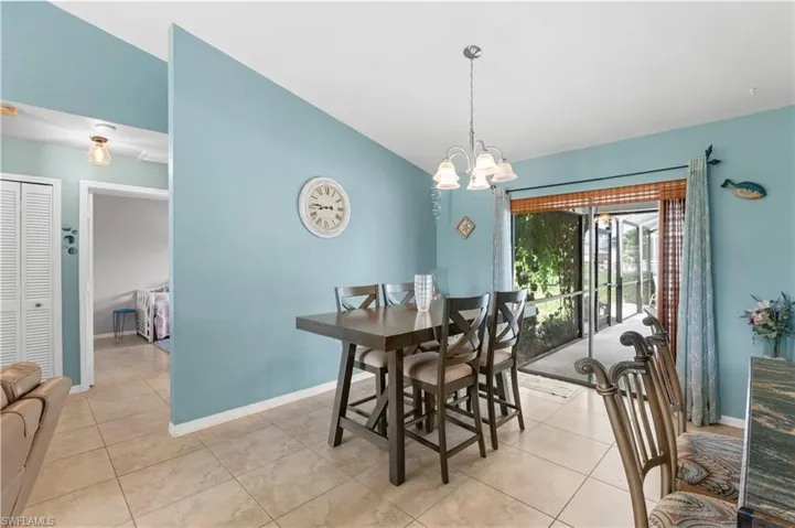 2110 Sw Santa Barbara Pl, Cape Coral, Florida 33991
