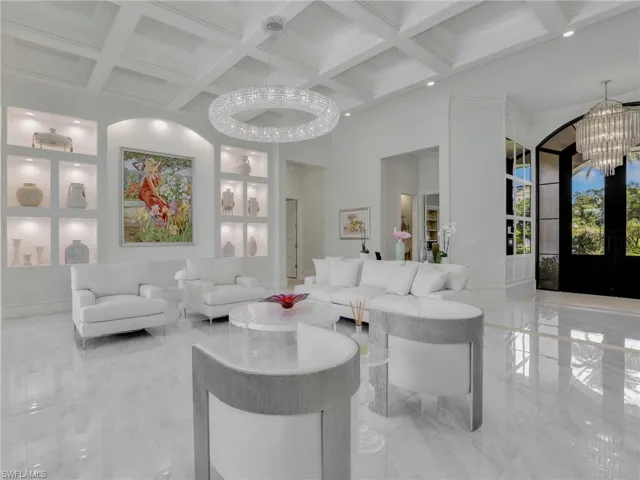 6536 Highcroft Dr, Naples, Florida 34119