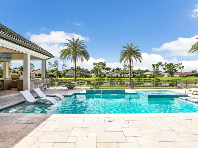6536 Highcroft Dr, Naples, Florida 34119