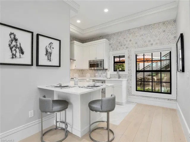 6536 Highcroft Dr, Naples, Florida 34119