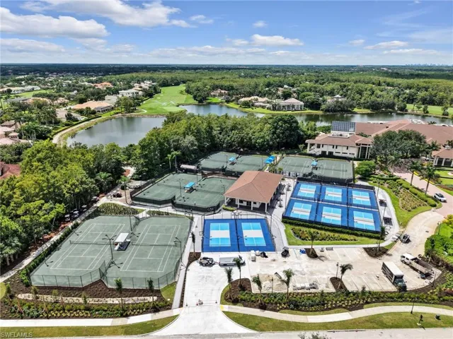 6536 Highcroft Dr, Naples, Florida 34119
