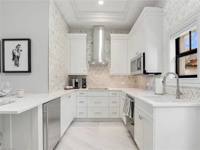 6536 Highcroft Dr, Naples, Florida 34119