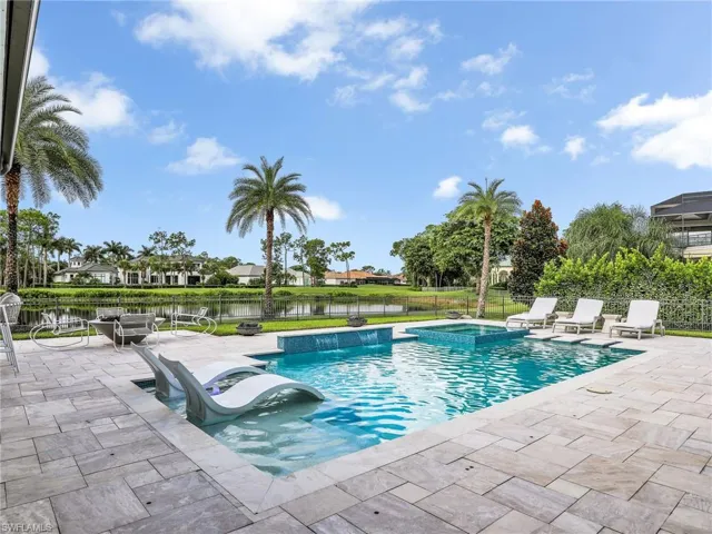 6536 Highcroft Dr, Naples, Florida 34119