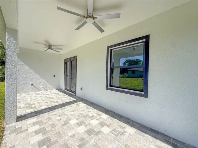 View of patio / terrace with ceiling fan