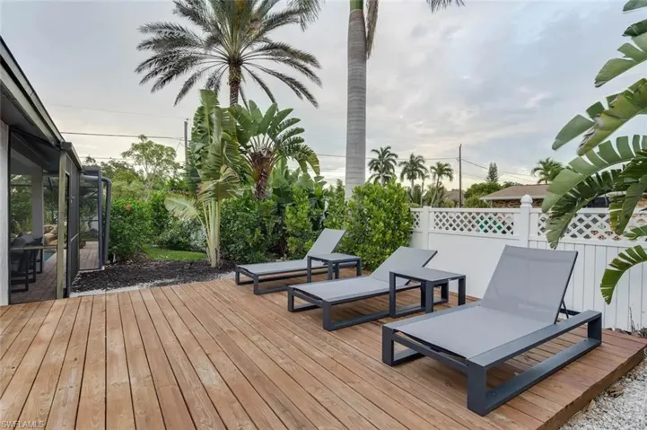 585 108th Ave N, Naples Fl 34108
