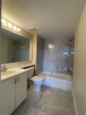 1205 Wildwood Lakes Blvd 306, Naples, Florida 34104