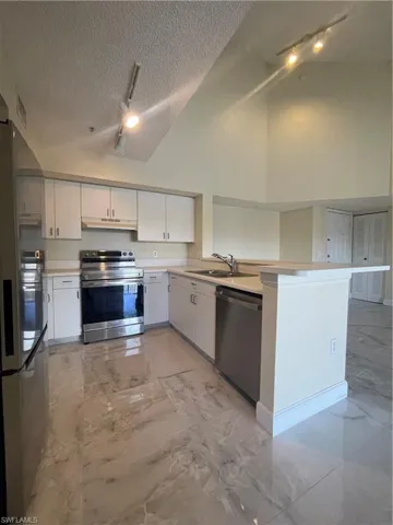 1205 Wildwood Lakes Blvd 306, Naples, Florida 34104