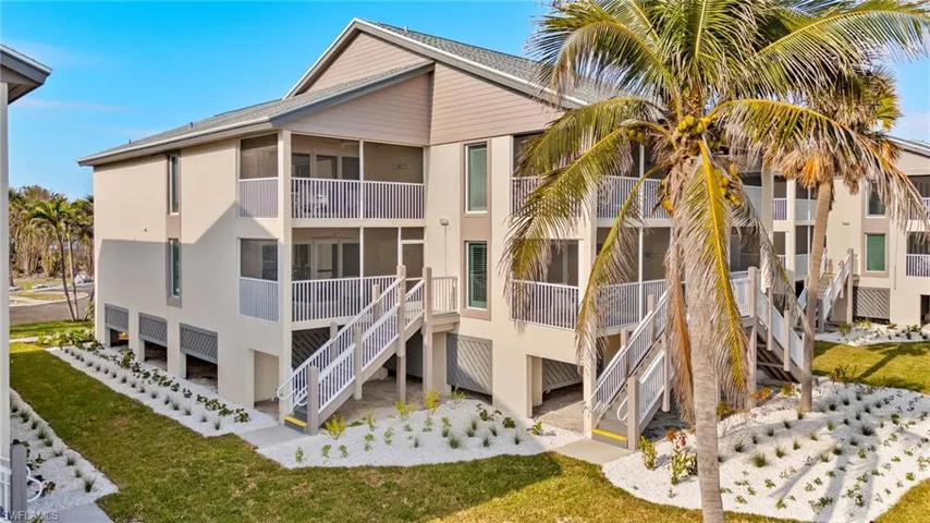 Private stairs to the beach!