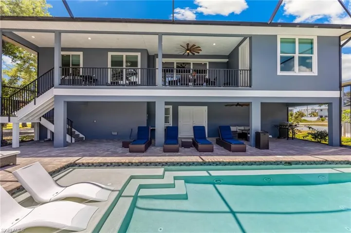 5809 Lauder St, Fort Myers Beach, Florida 33931