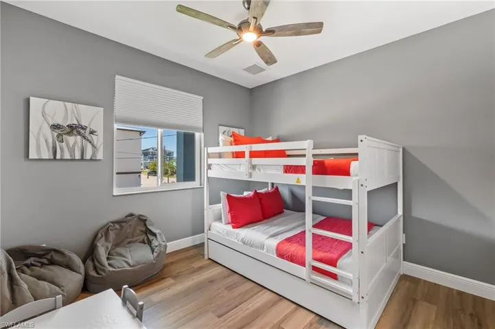 5809 Lauder St, Fort Myers Beach, Florida 33931