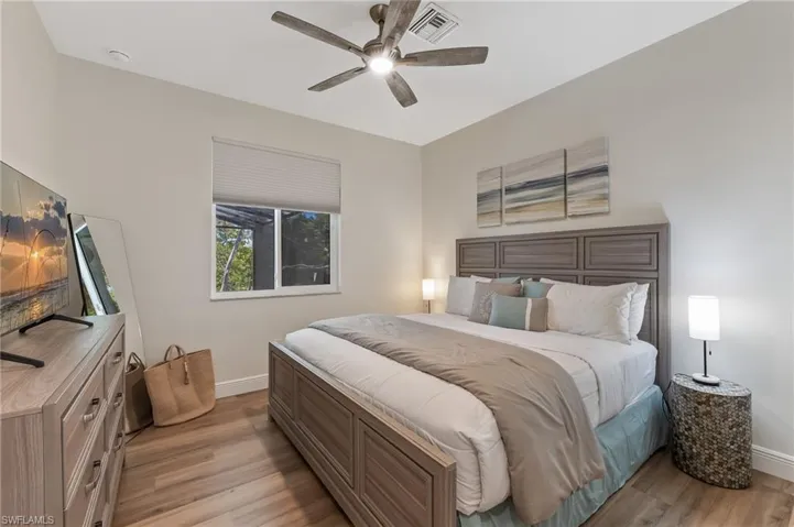 5809 Lauder St, Fort Myers Beach, Florida 33931
