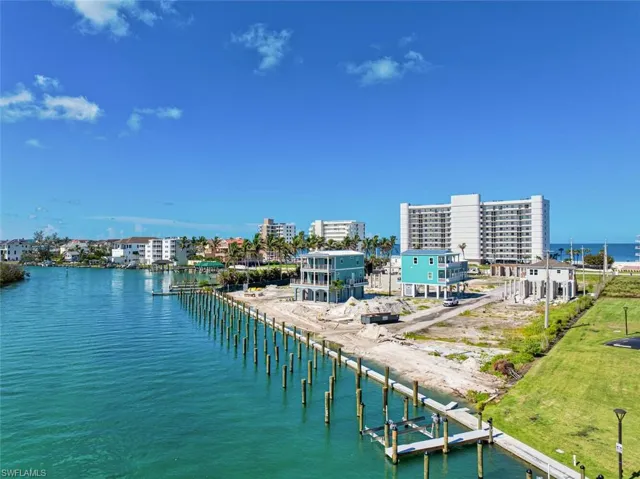 New docks and seawall under construction