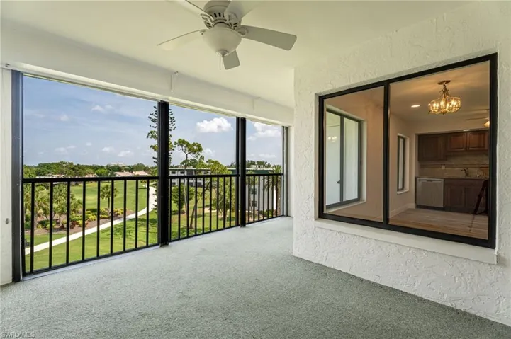 Lanai with ceiling fan