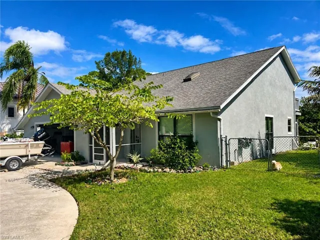 27099 Holly Ln, Bonita Springs, Florida 34135