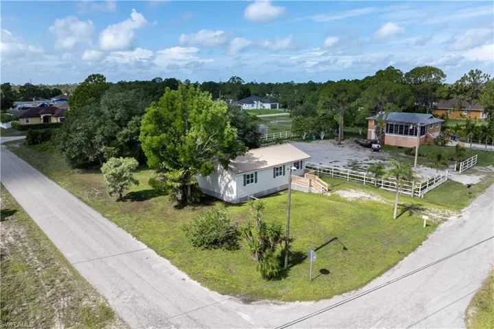 Aerial view of property and surrounding area