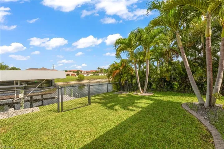 26 Ne 13th Ave, Cape Coral, Florida 33909