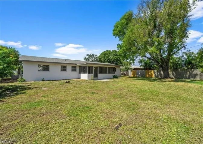 223 Se 45th St, Cape Coral, Florida 33904