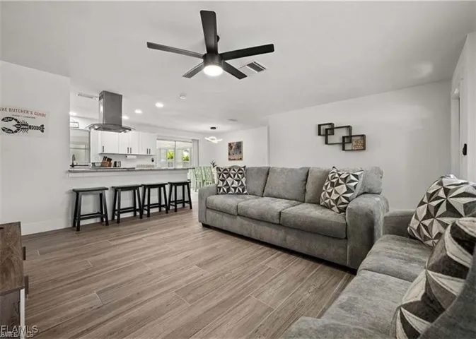 223 Se 45th St, Cape Coral, Florida 33904