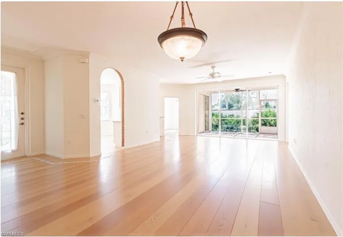 Virtual flooring staging