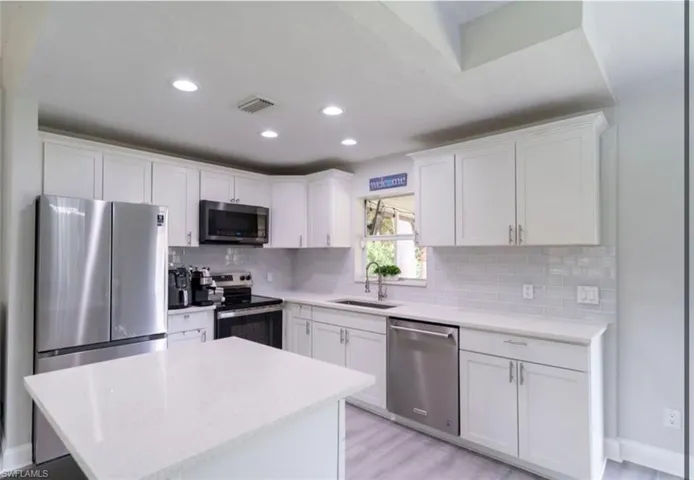 3470 White Blvd, Naples, Florida 34117