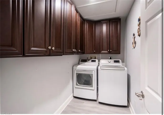 3470 White Blvd, Naples, Florida 34117
