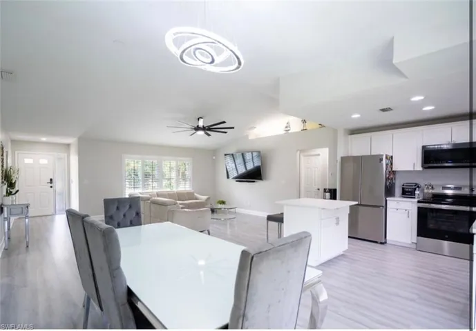 3470 White Blvd, Naples, Florida 34117
