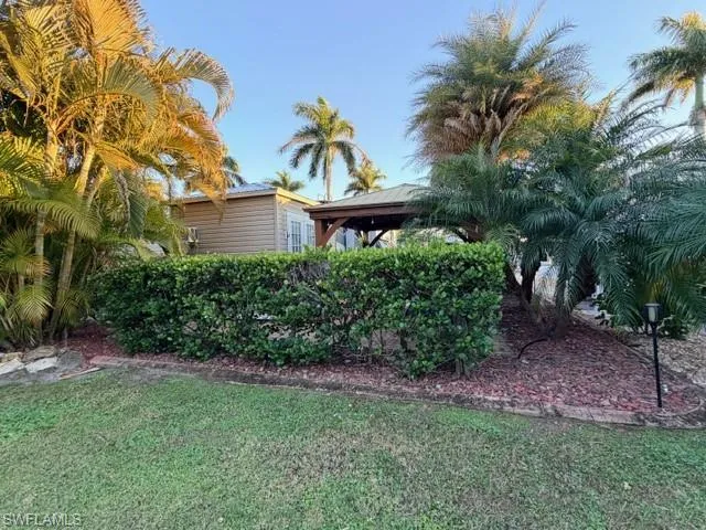 10325 Fire Flag Trl, Fort Myers, Florida 33905
