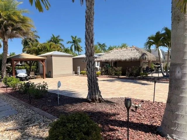10325 Fire Flag Trl, Fort Myers, Florida 33905