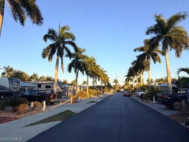 10325 Fire Flag Trl, Fort Myers, Florida 33905