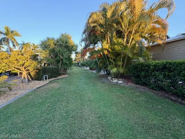 10325 Fire Flag Trl, Fort Myers, Florida 33905