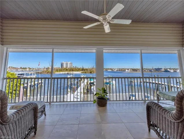 Main (2nd) floor screened lanai overlooking the bay