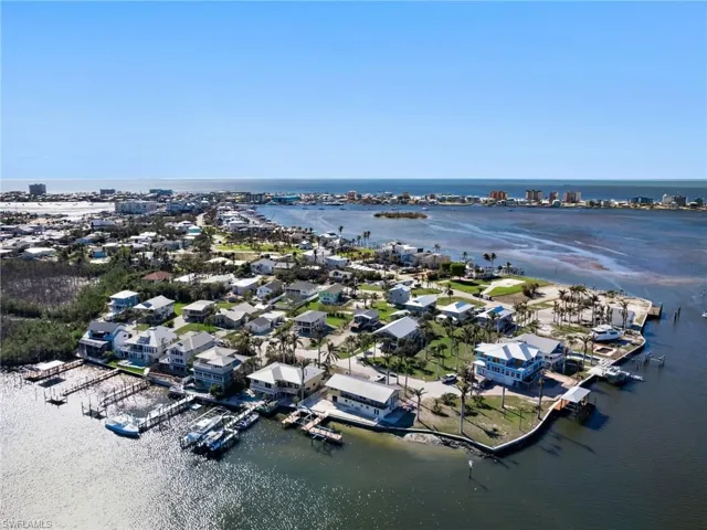 Looking south towards Ft Myers Beach and the Gulf of Mexico