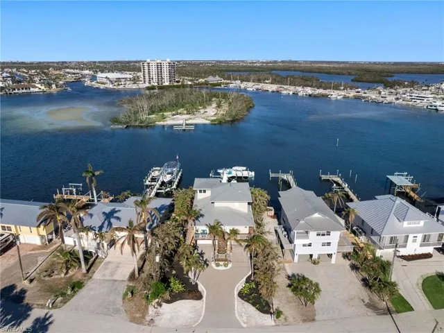 Overlooking Pelican Island and Pelican Bay
