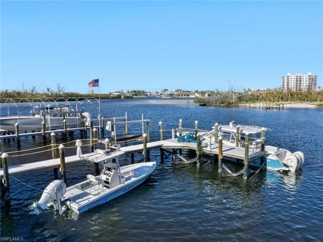 Plenty of dockage